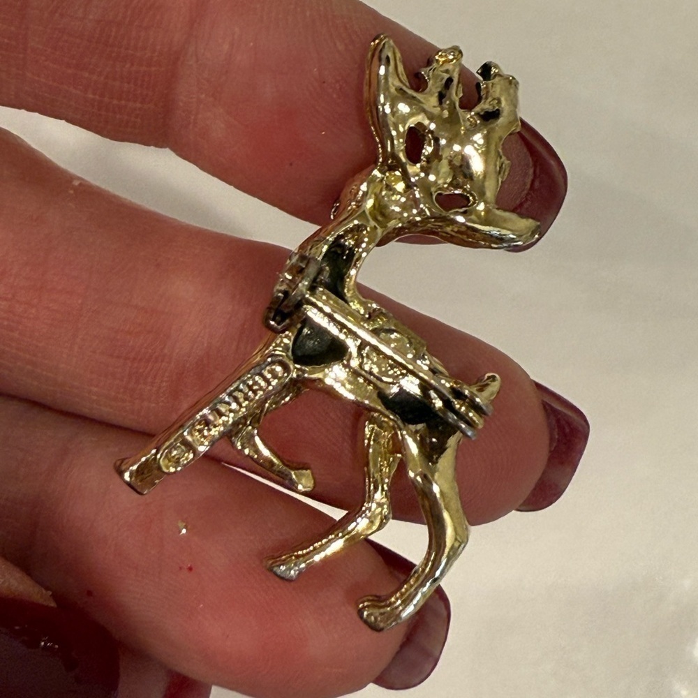 Vintage gold reindeer brooch - Picture 5 of 5